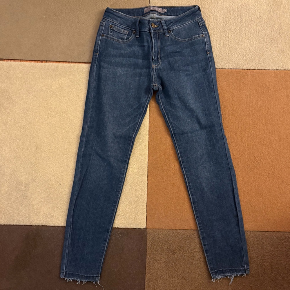 JUST USA Dark Blue Ankle Jeans size 26P/2P